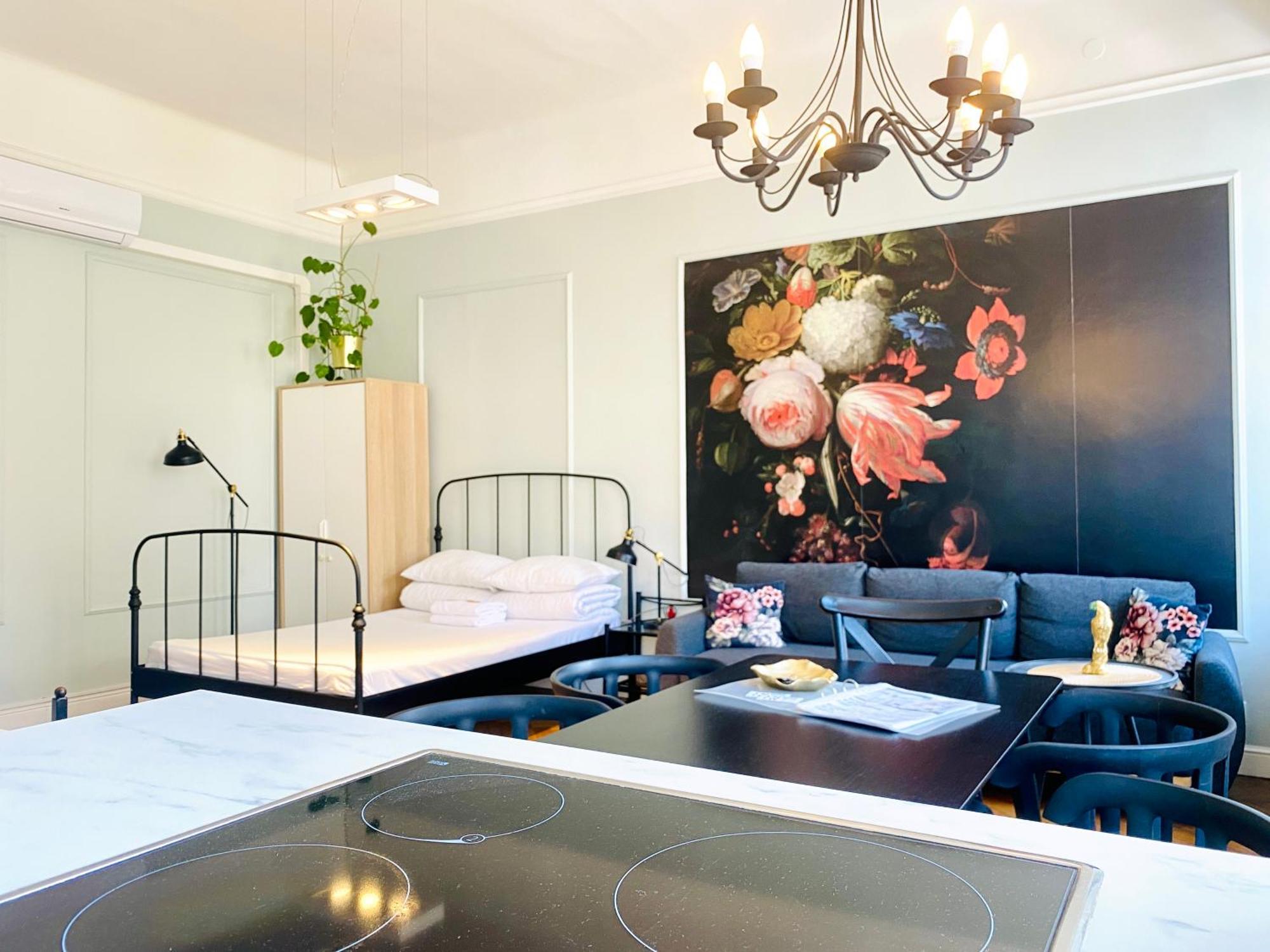 Faust Apartments In The Heart Of Kazimierz By Mint Apartment Krakow Oda fotoğraf